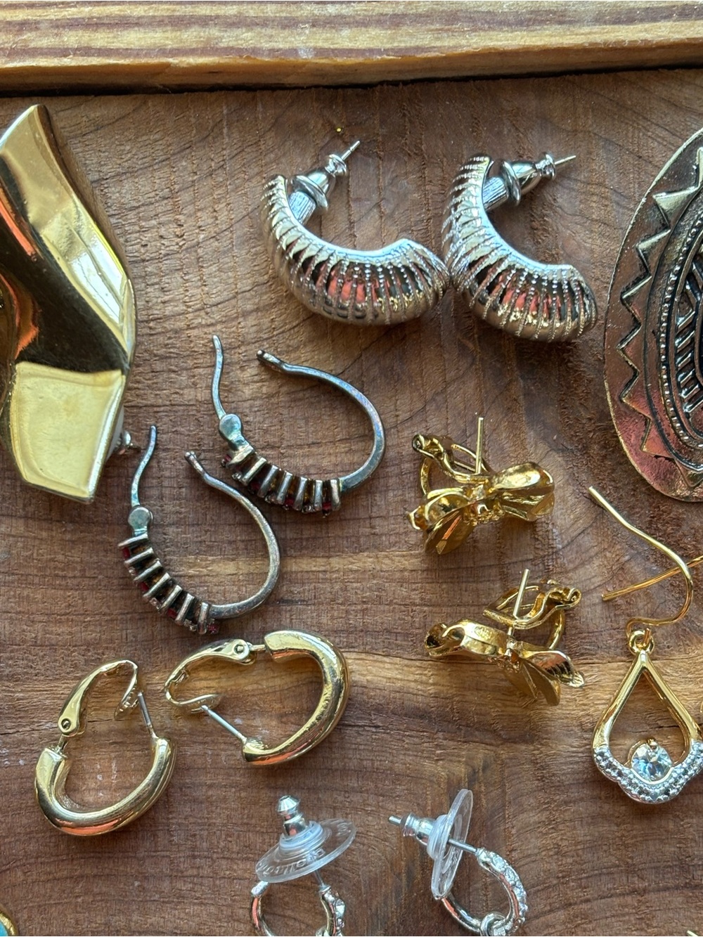 Large Lot Vintage Designer Earrings Pierced - Picture 14 of 15